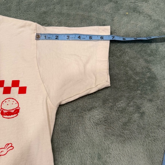 SpongeBob SquarePants Krusty Krab Fresh Off The Grill T-Shirt Size S Nickelodeon - Picture 6 of 6